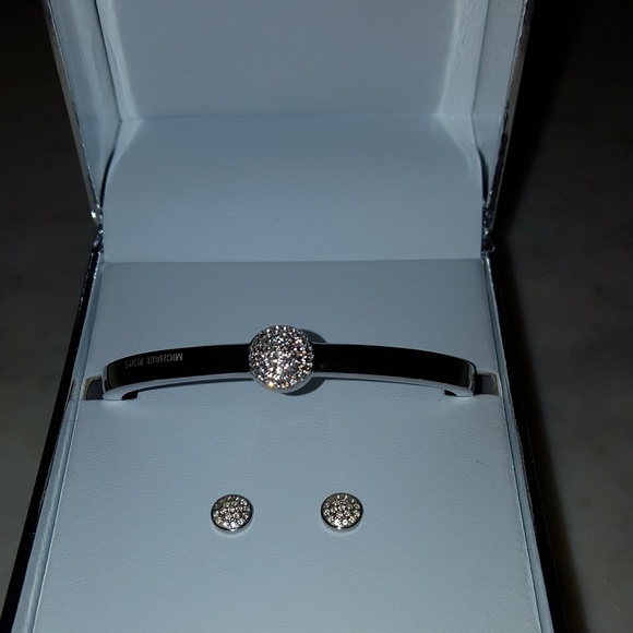 Michael Kors hinge bracelet/earrings set - Picture 2 of 6